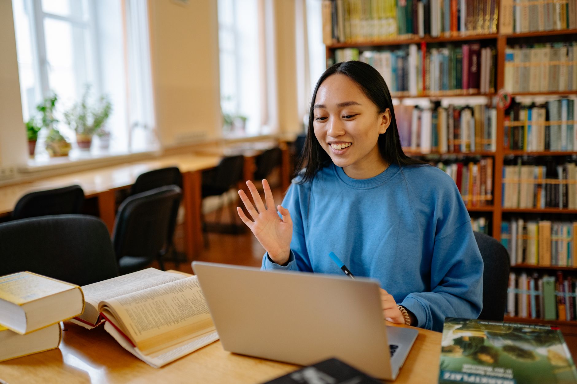 Online Degrees Worth Getting: Insights from Reddit